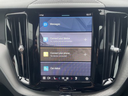 2023 Volvo XC60 Plus thumbnail