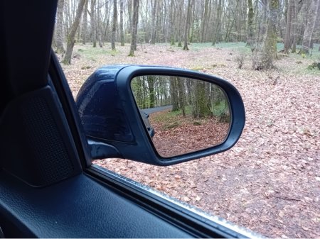 2019 Mercedes-Benz C Class - thumbnail 31