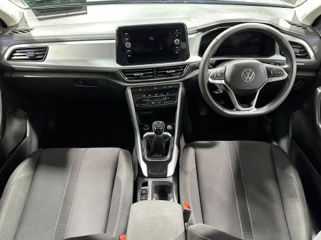 2025 Volkswagen T-Roc - thumbnail 9