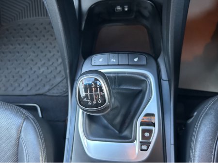 2017 Hyundai Santa Fe EXECUTIVE 4WD 7 Seater €14,995 thumbnail