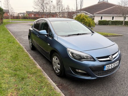 2013 Opel Astra 1.3 CDTI ECOFLEX DESIGN 95PS 5DR €3,950 thumbnail