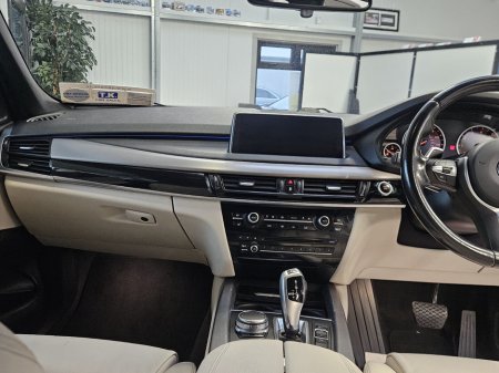 2016 BMW X5 - thumbnail 19