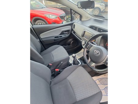 2015 Toyota Yaris 1.33 VVT-I ICON 5DR 99BHP €7,250 thumbnail