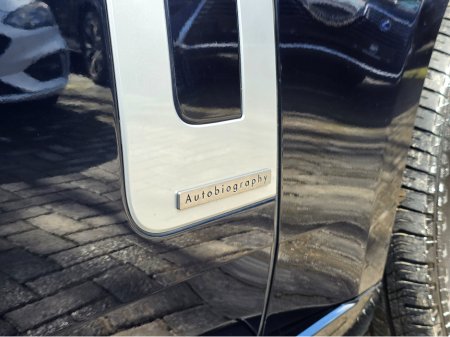 2025 Land Rover Range Rover - thumbnail 6