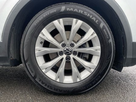 2021 Volkswagen Tiguan 2.0 TDI 122HP €24,975 thumbnail