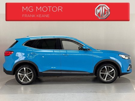 2023 MG HS EXCLUSIVE PHEV AUTO**PANORAMIC ROOF**DIGITAL DASH**TOUCH SCREEN APPLE CAR PLAY**MULTIFUNCTIONAL STEERING WHEEL**HEATED LEATHER SEATS**ELECTRIC SEATS**ELECTRIC FOLDING MIRRORS**ELECTRIC TAILGATE** €27,995 thumbnail