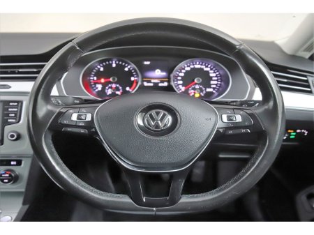 2016 Volkswagen Passat 1.6 TDI COMFORTLINE 120BHP M6F 6SPD €13,890 thumbnail