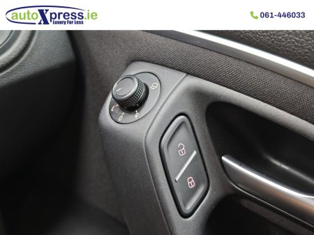 2017 Volkswagen Polo - thumbnail 32