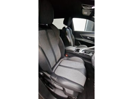 2023 Peugeot 5008 - thumbnail 10