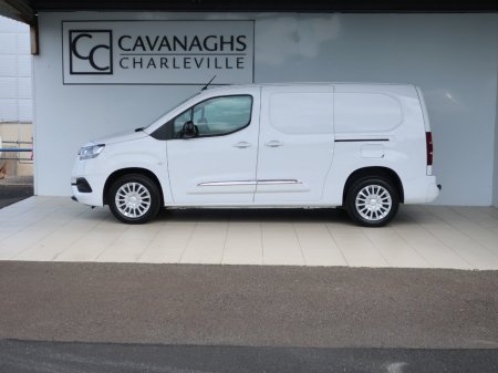 2023 Toyota Proace  €19,510