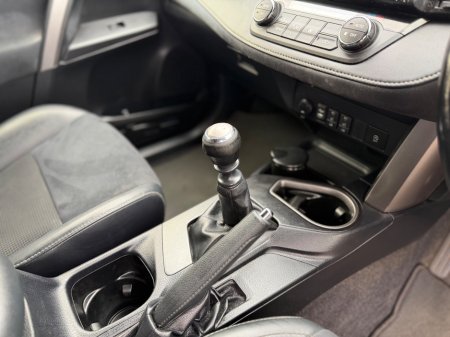 2017 Toyota Rav4 - thumbnail 13