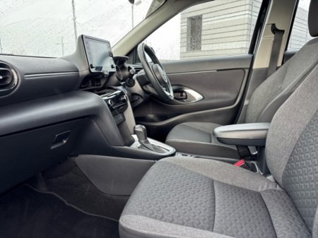 2024 Toyota Yaris Cross - thumbnail 7