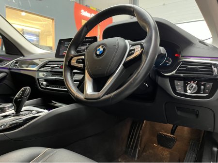 2018 BMW 5 Series - thumbnail 9