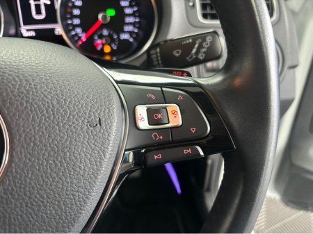 2015 Volkswagen Polo - thumbnail 10