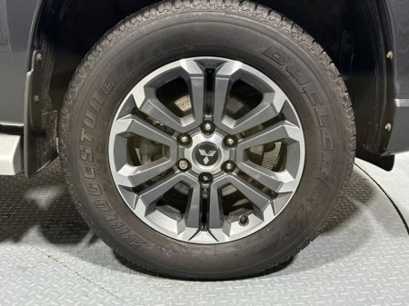 2020 Mitsubishi L200 2.3 Warrior Automatic €24,500 thumbnail