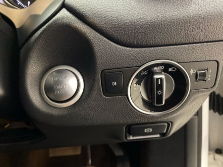 2019 Mercedes-Benz CLA Class - thumbnail 19