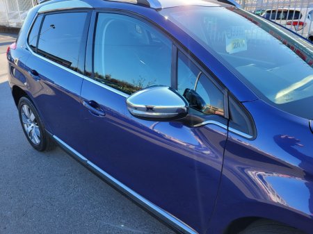 2014 Peugeot 208 - thumbnail 10