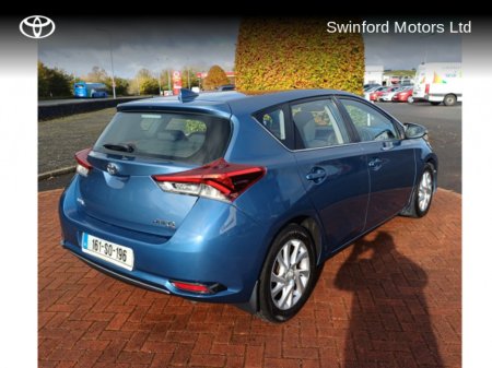 2016 Toyota Auris 1.4 D-4D LUNA 4DR €14,950