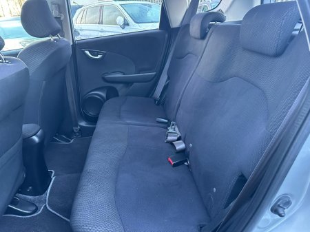 2012 Honda Fit 1.3 CVT HYBRID 88 BHP AUTO €5,450 thumbnail