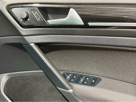 2018 Volkswagen Golf - thumbnail 8