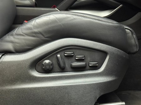 2024 Porsche Cayenne - thumbnail 28