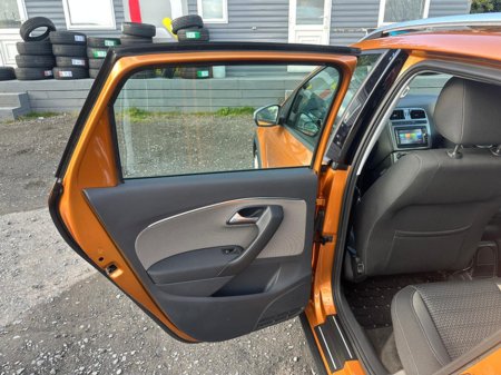 2016 Volkswagen Polo - thumbnail 7