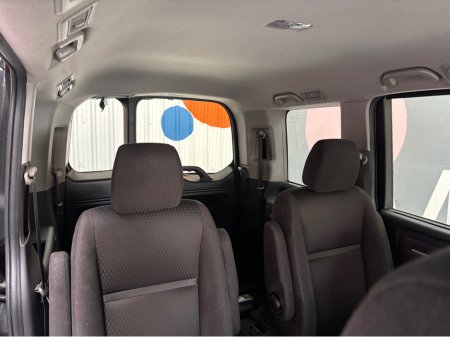 2021 Honda Stepwagon - thumbnail 14