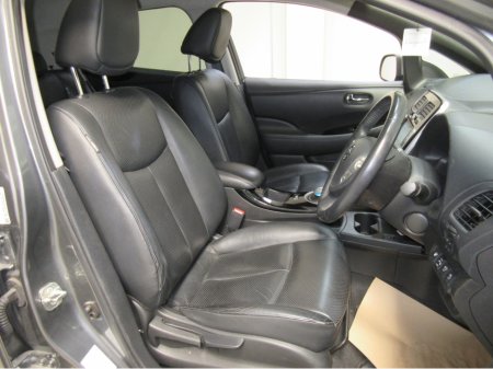 2015 Nissan Leaf - thumbnail 10