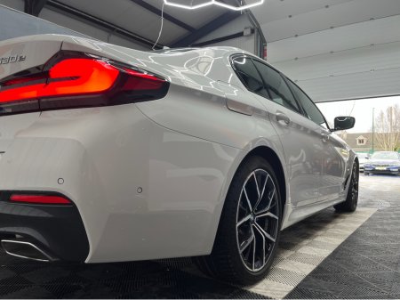 2021 BMW 5 Series €35950 2021 BMW 530E M-SPORT EDITION JOY+ 2.0 AUTOMATIC / CRUISE CONTROL / 360° PARKING CAMERA / ELECTRIC MEMORY & HEATED SEATS / PADDLE SHIFTERS / APPLE CARPLAY / AMBIENT LIGHTS / HEATED REAR SEAT €35,950 thumbnail