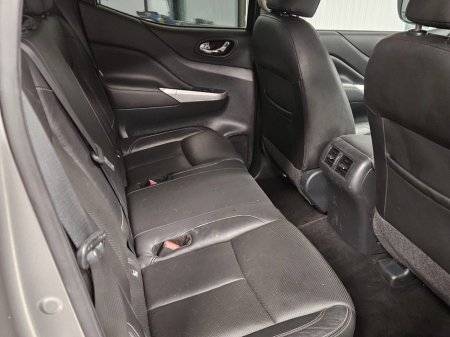 2019 Nissan Navara  thumbnail