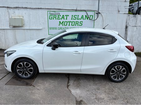 2015 Mazda Demio - view 3