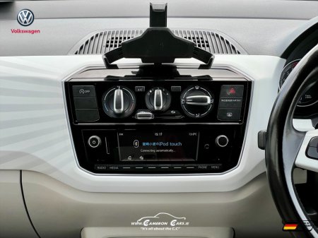 2017 Volkswagen up! - thumbnail 16