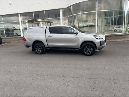 2021 Toyota Hilux 2.4 DOUBLE CAB SR5 4DR €38,500