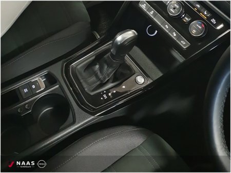 2021 Volkswagen Touran HIGHLINE 1.4 TSI (212) €30,945 thumbnail