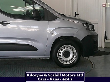 2023 Peugeot Partner - thumbnail 26