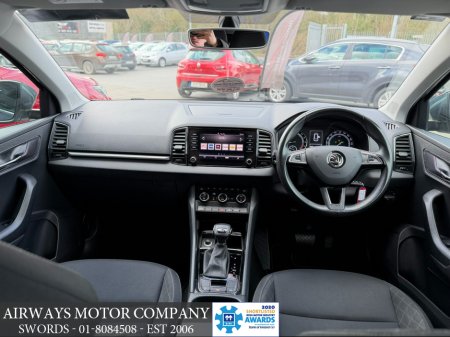 2019 Skoda Karoq - view 3