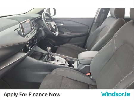 2022 Nissan Qashqai 1.3 PET MILD HYBRID SV €25,495