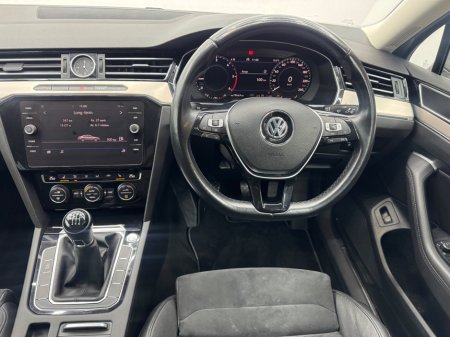 2019 Volkswagen Passat 2.0 TDI 150HP Highline €19,950