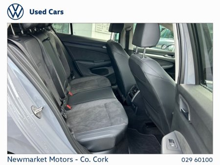 2025 Volkswagen Golf - view 3