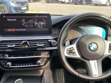 2022 BMW 5 Series - thumbnail 5