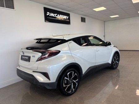 2017 Toyota C-HR 1.8 HYBRID LUNA SPORT €17,250 thumbnail