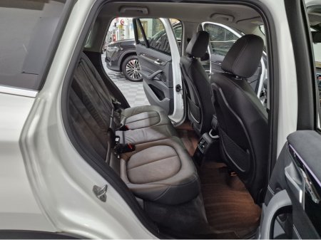 2022 BMW X1 - thumbnail 10