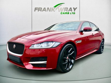 2018 Jaguar XF - thumbnail 1
