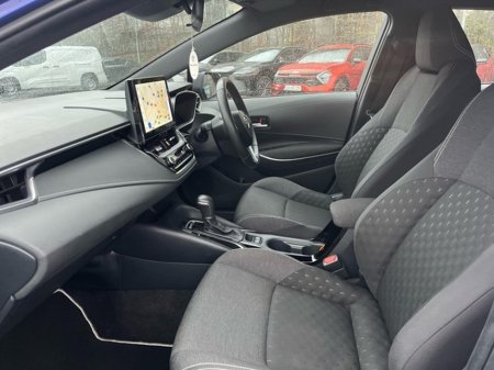 2025 Toyota Corolla COROLLA LUNA H/B €30,950 thumbnail