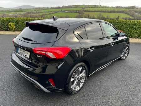 2022 Ford Focus 1.0T EcoBoost Hybrid 125PS ST-Line €22,950 thumbnail