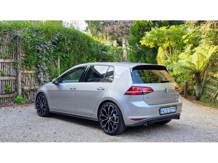 2014 Volkswagen Golf - thumbnail 4