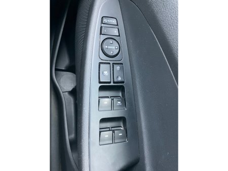 2018 Hyundai Tucson 1.7 EXECUTIVE 5DR €16,995 thumbnail