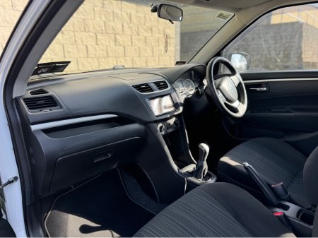 2014 Suzuki Swift - thumbnail 19