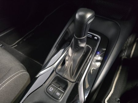 2023 Toyota Corolla Hybrid Luna H/B Automatic €24,750 thumbnail