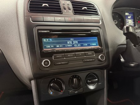 2013 Volkswagen Polo - thumbnail 13